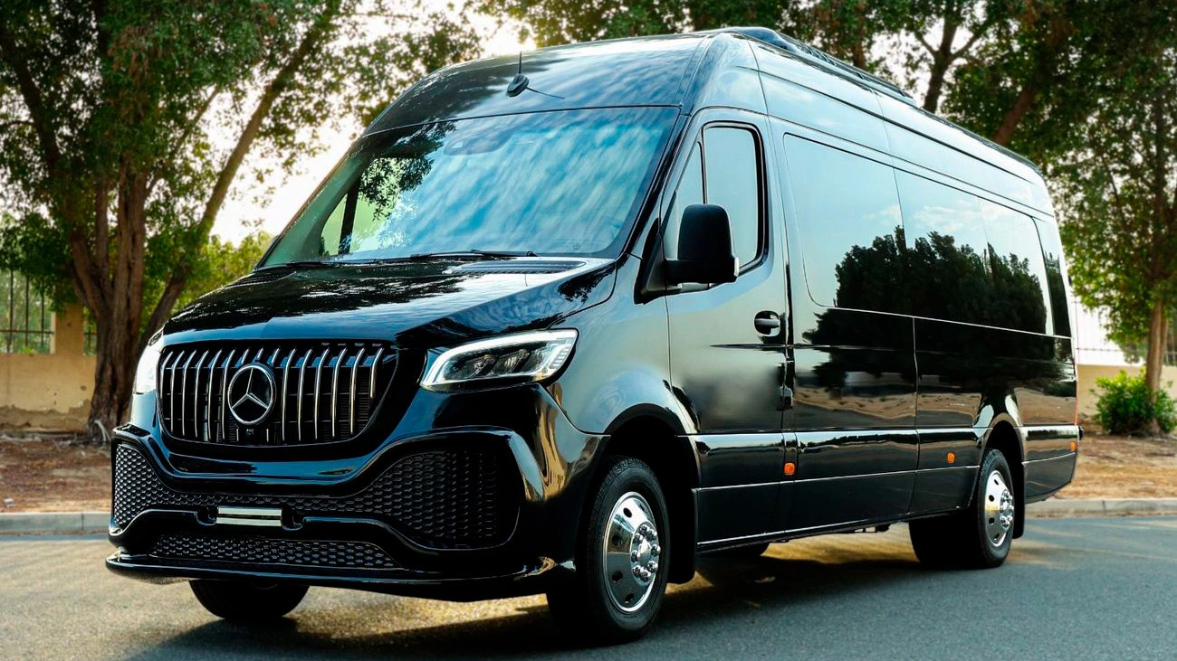  Mercedes Sprinter Classic Minibus Rental