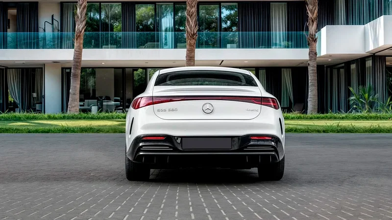  Mercedes EQS car rental