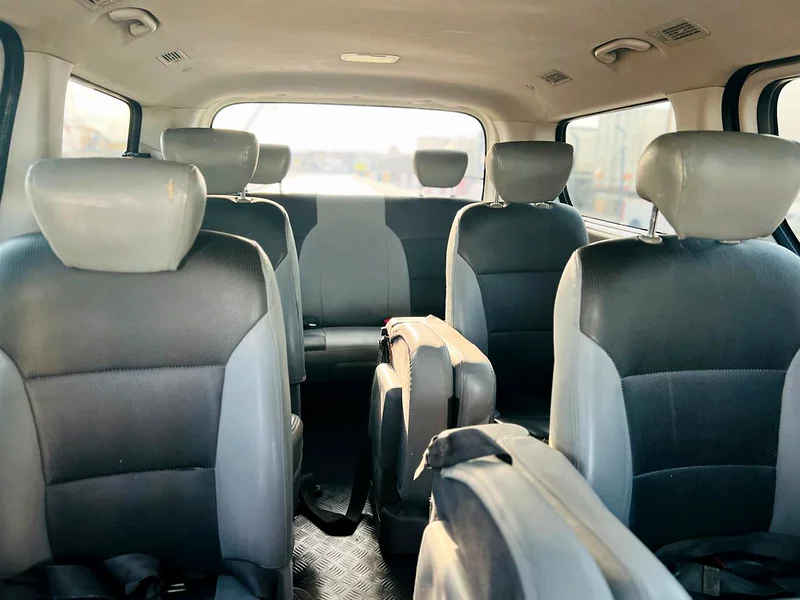 order minivan Hyundai Starex